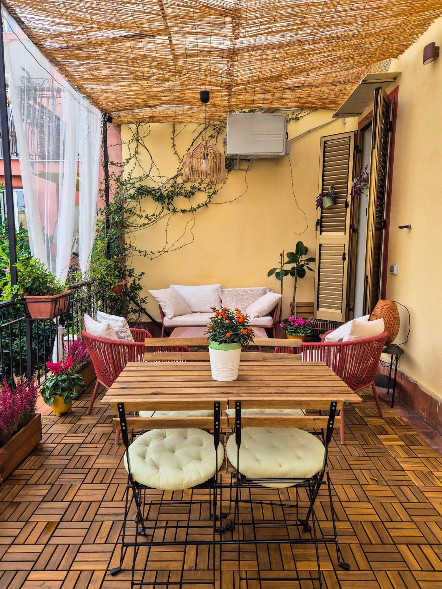 Appartement La Terrazza Al Museo à Naples Extérieur photo